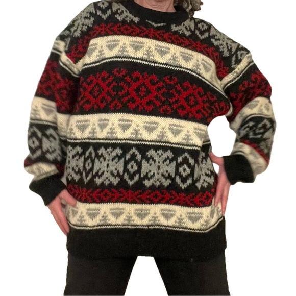 VINTAGE 100% Virgin Wool Pullover Crew Neck Sweater Black Cream Grey Red Large - Picture 4 of 13